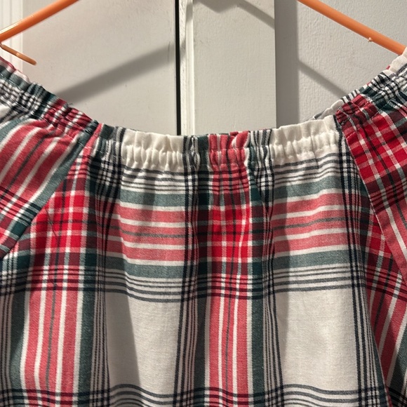 NWT Girls L Tartan Holiday Plaid Top - Picture 3 of 5